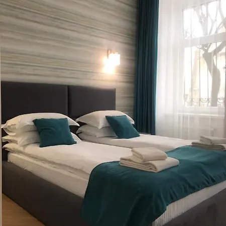 On Mosyazhna Street 4 Daire Lviv