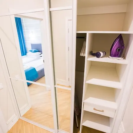 On Mosyazhna Street 4 * Lviv