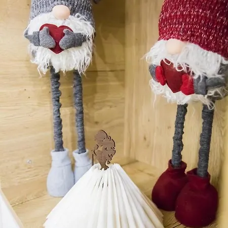 On Mosyazhna Street 4 *