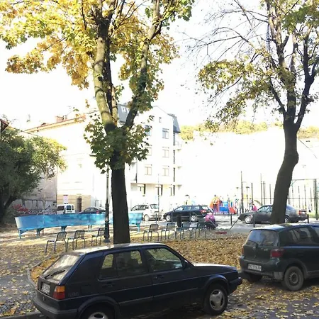 On Mosyazhna Street 4 Daire