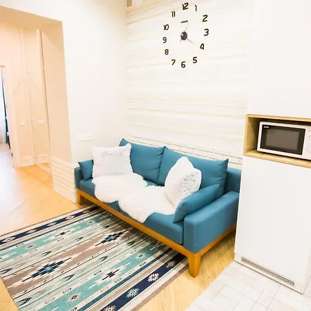 Apartment On Mosyazhna Street 4