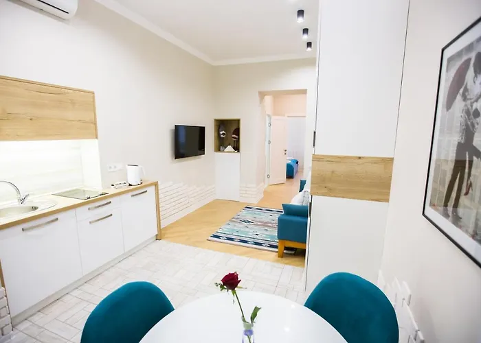 On Mosyazhna Street 4 * Lviv